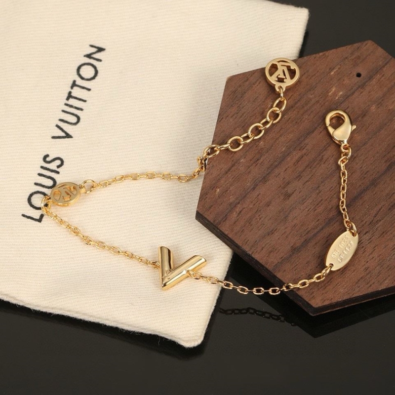 LV Necklaces